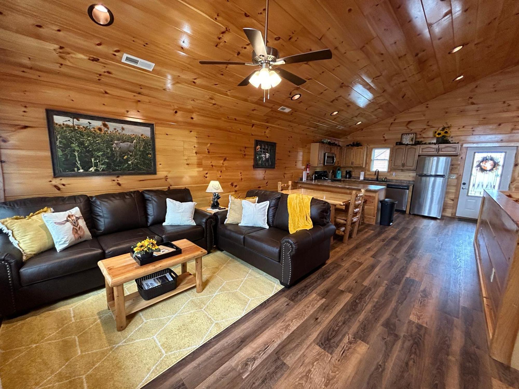 Prime Location & Loaded For Family Fun Villa Pigeon Forge Bagian luar foto